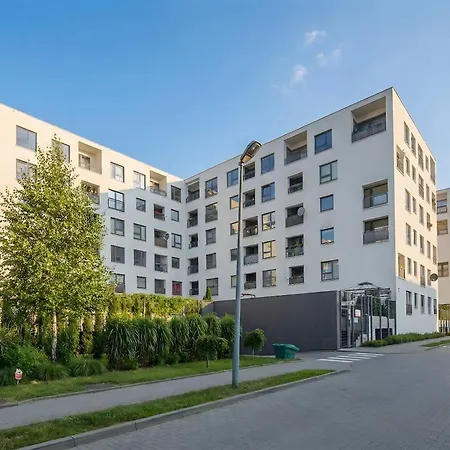 Appartamento Bright Gorczewska In With Air Conditioning And Parking By Renters Varsavia